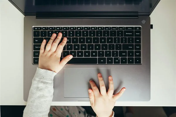 Szkolenie zespołu z cyberbezpieczeństwa